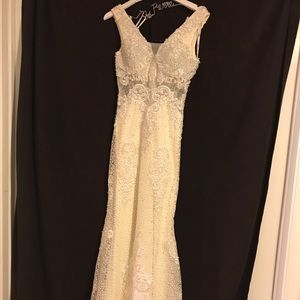Ivory bearded gown